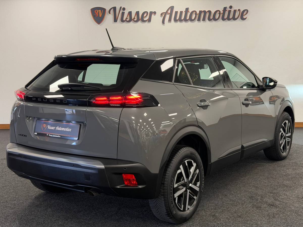 Peugeot 2008 Peugeot 2008 1.2 PureTech 100 Allure*Nardo-Gray*Airco*Cruise-Control*PDC*Xenon*
