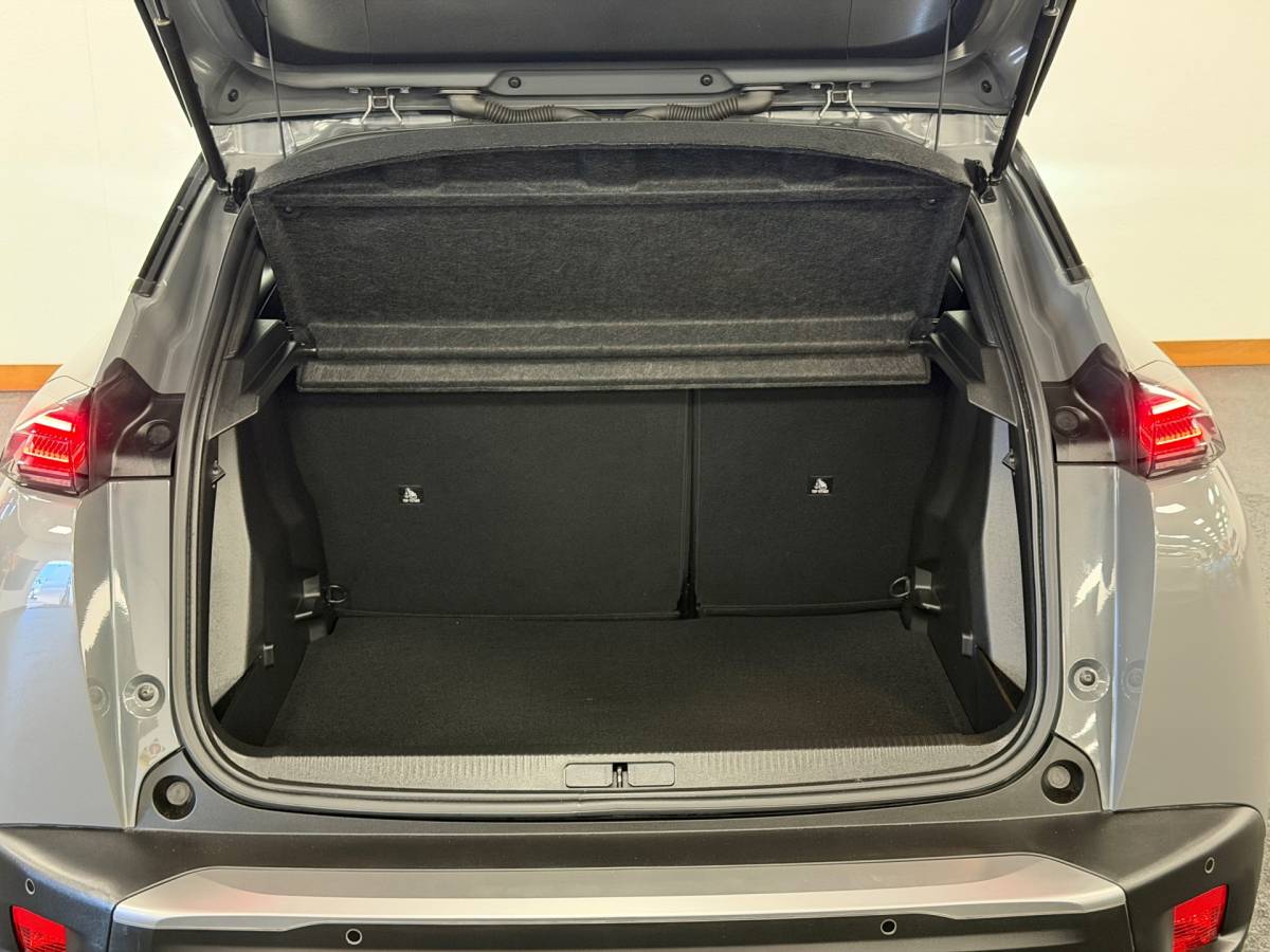Peugeot 2008 Peugeot 2008 1.2 PureTech 100 Allure*Nardo-Gray*Airco*Cruise-Control*PDC*Xenon*