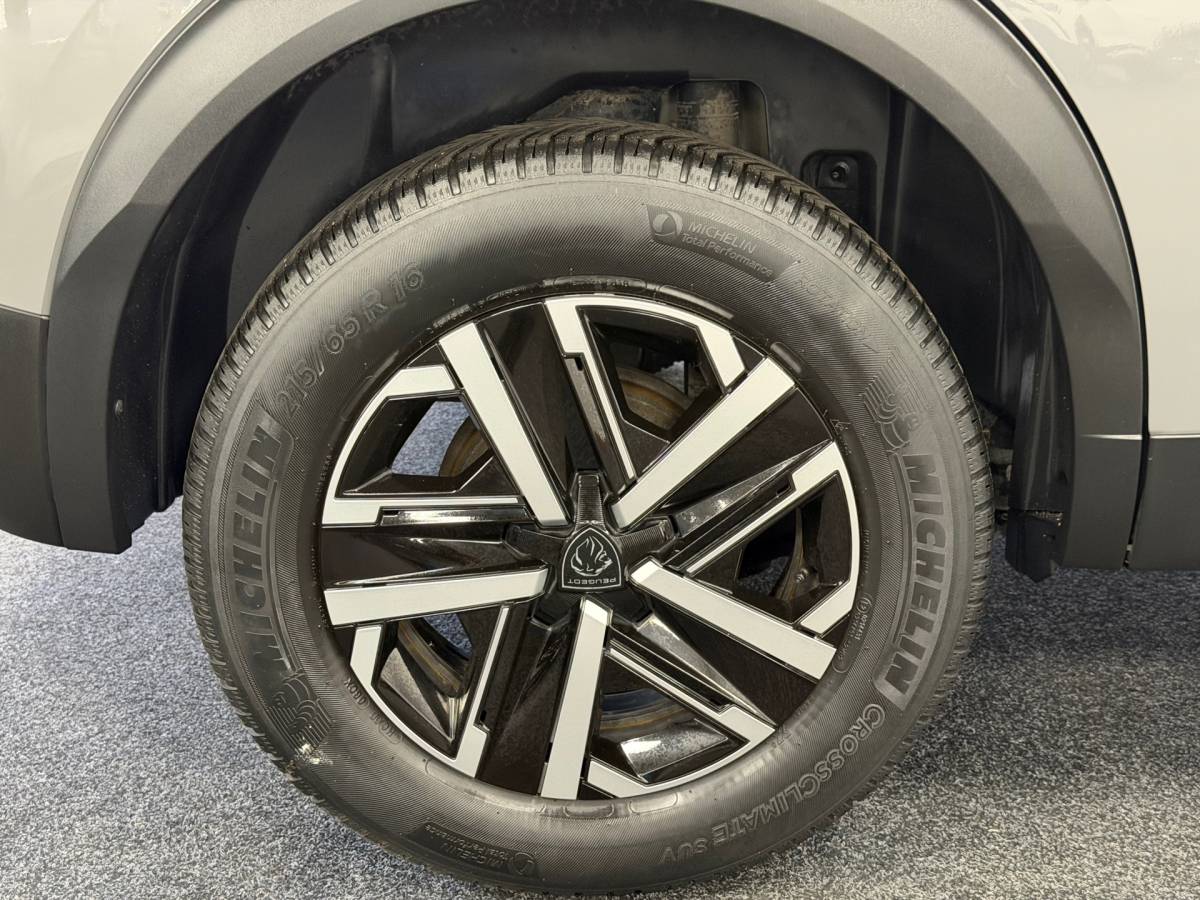 Peugeot 2008 Peugeot 2008 1.2 PureTech 100 Allure*Nardo-Gray*Airco*Cruise-Control*PDC*Xenon*