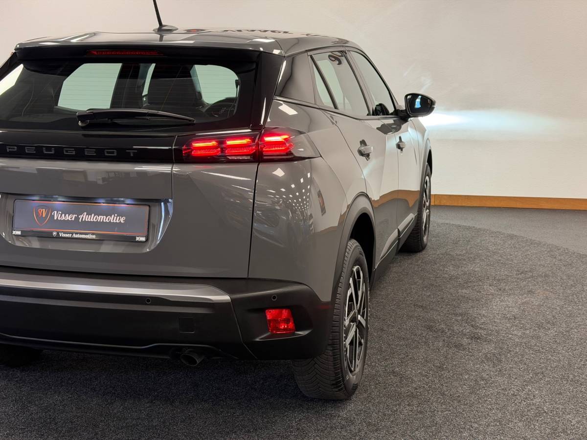 Peugeot 2008 Peugeot 2008 1.2 PureTech 100 Allure*Nardo-Gray*Airco*Cruise-Control*PDC*Xenon*