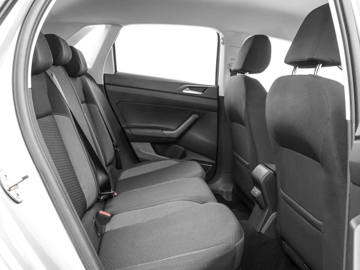 Volkswagen Polo Volkswagen Polo 1.0 TSI 95pk DSG Life · Apple/Android Car Play · P-Sensoren · DAB · Virtual Cockpit · 15” Inch ·
