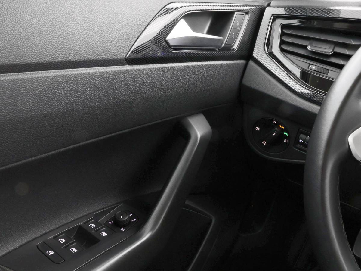 Volkswagen Polo Volkswagen Polo 1.0 TSI 95pk DSG Life · Apple/Android Car Play · P-Sensoren · DAB · Virtual Cockpit · 15” Inch ·