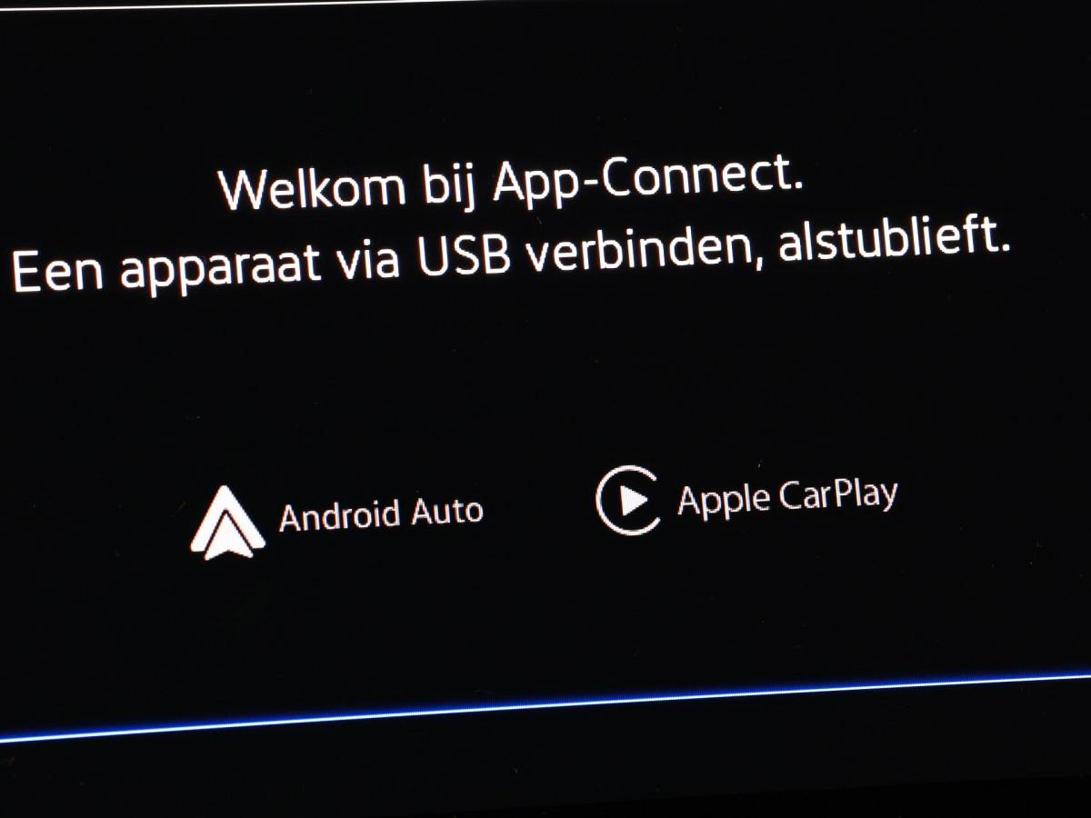 Volkswagen Polo Volkswagen Polo 1.0 TSI 95pk DSG Life · Apple/Android Car Play · P-Sensoren · DAB · Virtual Cockpit · 15” Inch ·