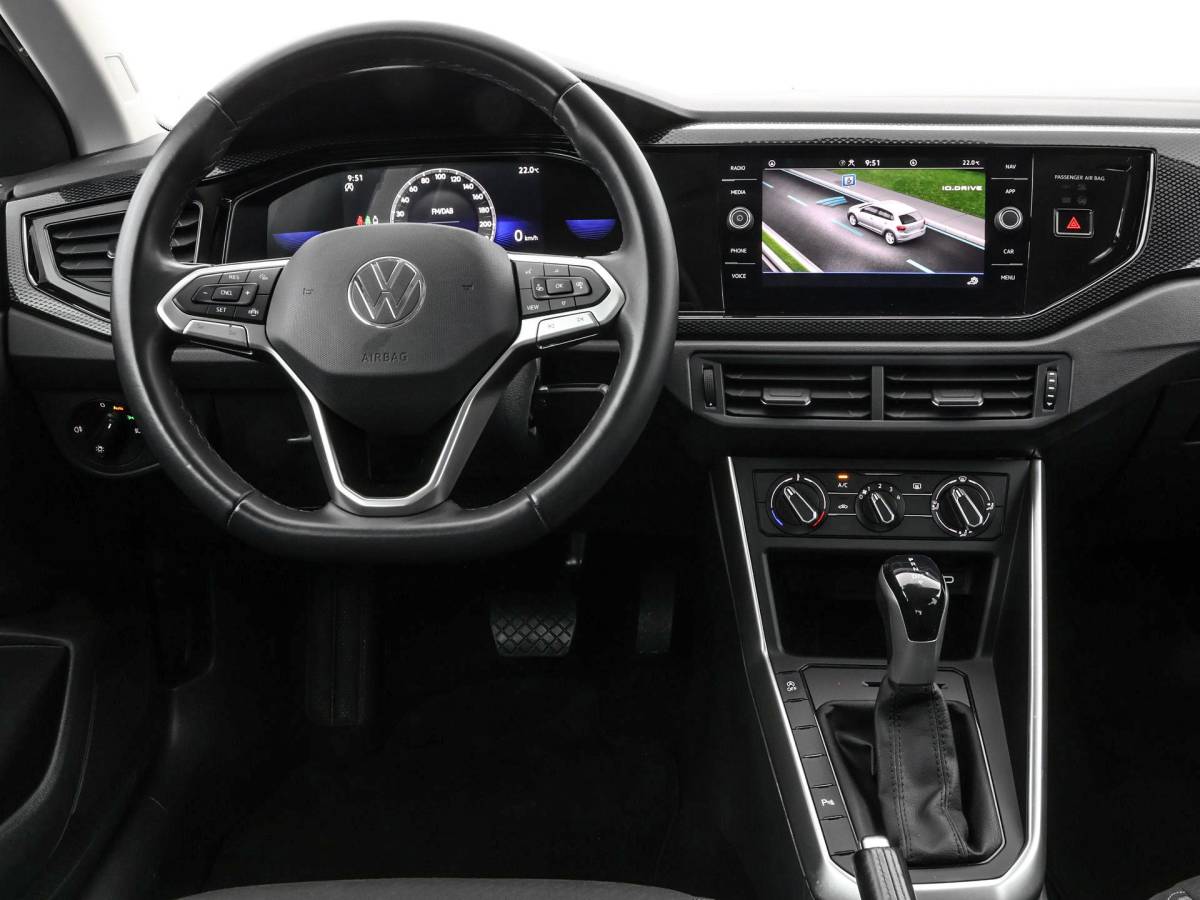 Volkswagen Polo Volkswagen Polo 1.0 TSI 95pk DSG Life · Apple/Android Car Play · P-Sensoren · DAB · Virtual Cockpit · 15” Inch ·
