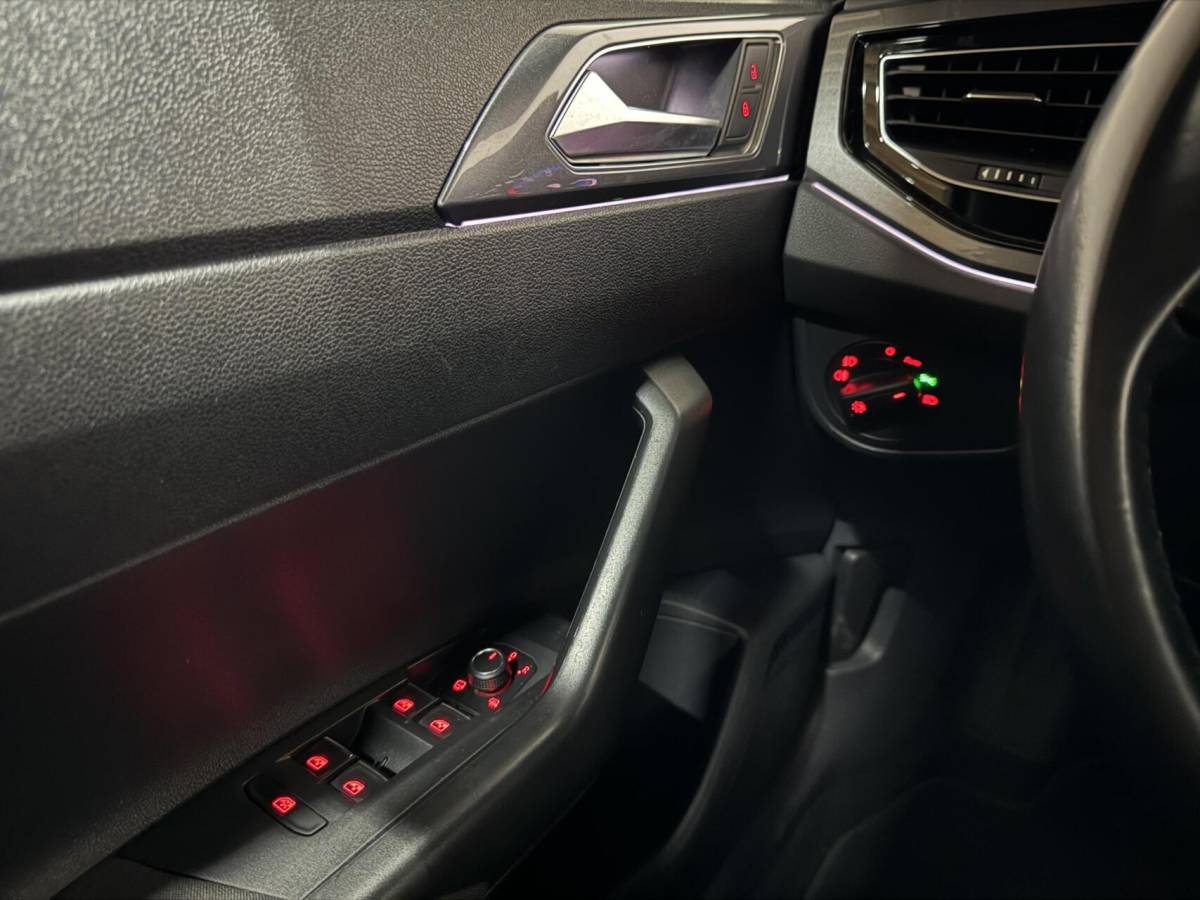 Volkswagen Polo Volkswagen Polo 1.0 TSI Highline Pano Virtual Acc Carplay NAP