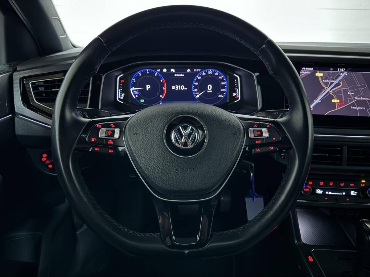 Volkswagen Polo Volkswagen Polo 1.0 TSI Highline Pano Virtual Acc Carplay NAP