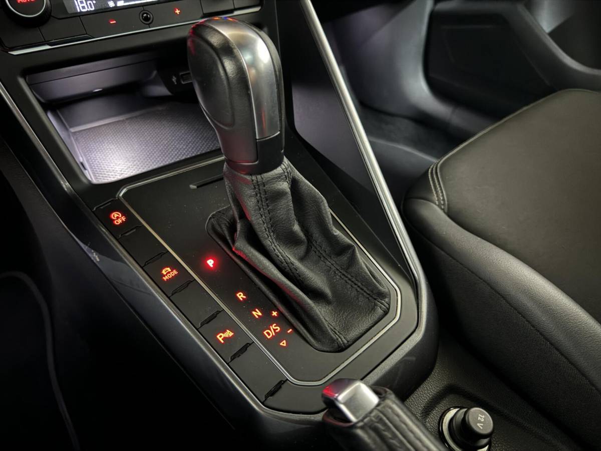Volkswagen Polo Volkswagen Polo 1.0 TSI Highline Pano Virtual Acc Carplay NAP