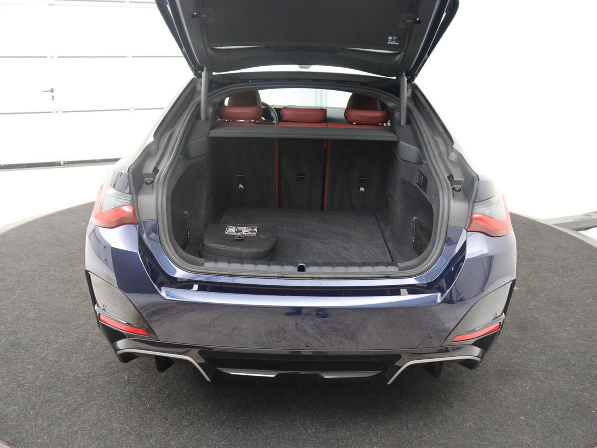 BMW i4 BMW i4 M50 High Executive 84 kWh | SOH 94,4% | Leder | Adaptive cruise |  xDrive |  Stoelverwarming | Head-up | Harman/Kardon | Carplay | Sfeerverlichting | 360 camera | Park assist | Elektrische achterklep