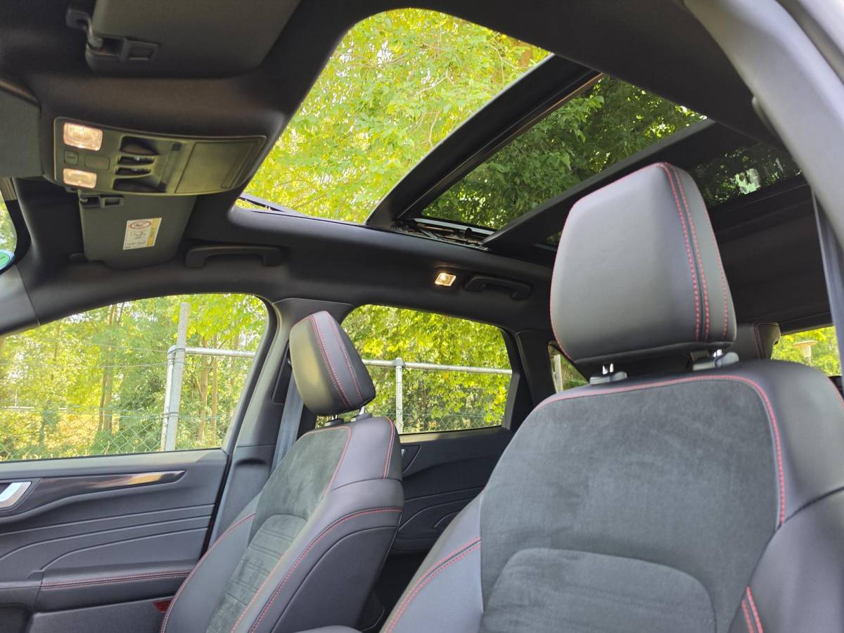 Ford Kuga Ford Kuga 2.5 PHEV 225PK ST-Line X | AGR STOELEN | PANORAMADAK | WINTERPACK | BLIS | NL-AUTO |