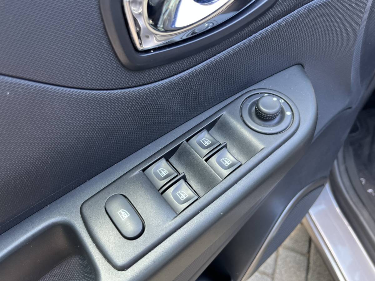 Renault Captur Renault Captur 0.9 TCe Expression | AIRCO | BLUETOOTH | CRUISE | KEYLESS | LM 17″ | TREKHAAK