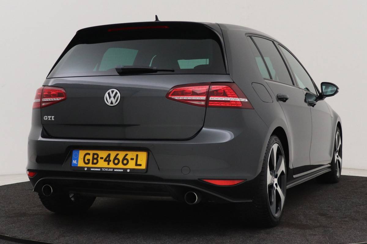 Volkswagen Golf Volkswagen Golf 2.0 TSI GTI | Org NL | 1e Eigenaar | Camera | 138.000 KM!! |