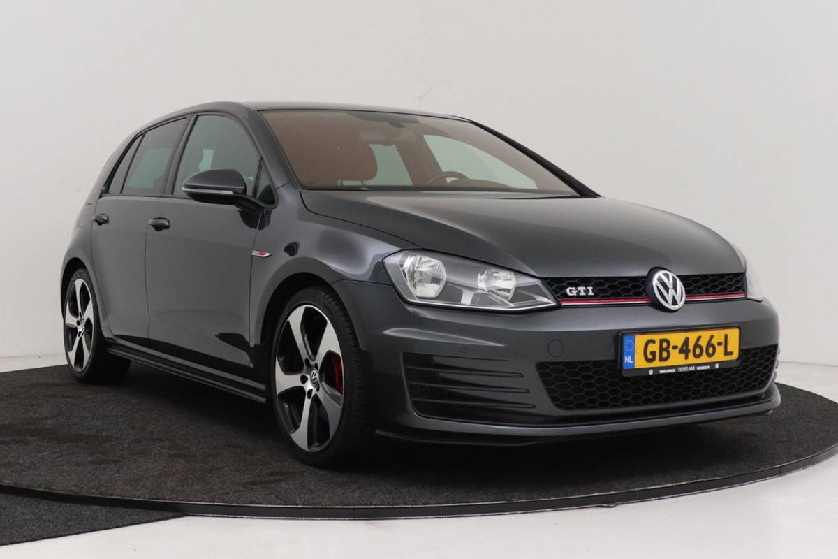 Volkswagen Golf Volkswagen Golf 2.0 TSI GTI | Org NL | 1e Eigenaar | Camera | 138.000 KM!! |