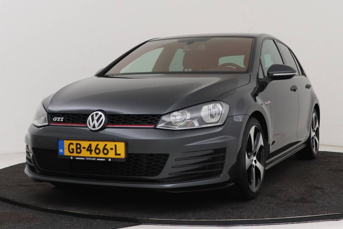 Volkswagen Golf Volkswagen Golf 2.0 TSI GTI | Org NL | 1e Eigenaar | Camera | 138.000 KM!! |