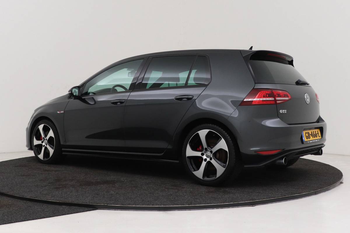 Volkswagen Golf Volkswagen Golf 2.0 TSI GTI | Org NL | 1e Eigenaar | Camera | 138.000 KM!! |
