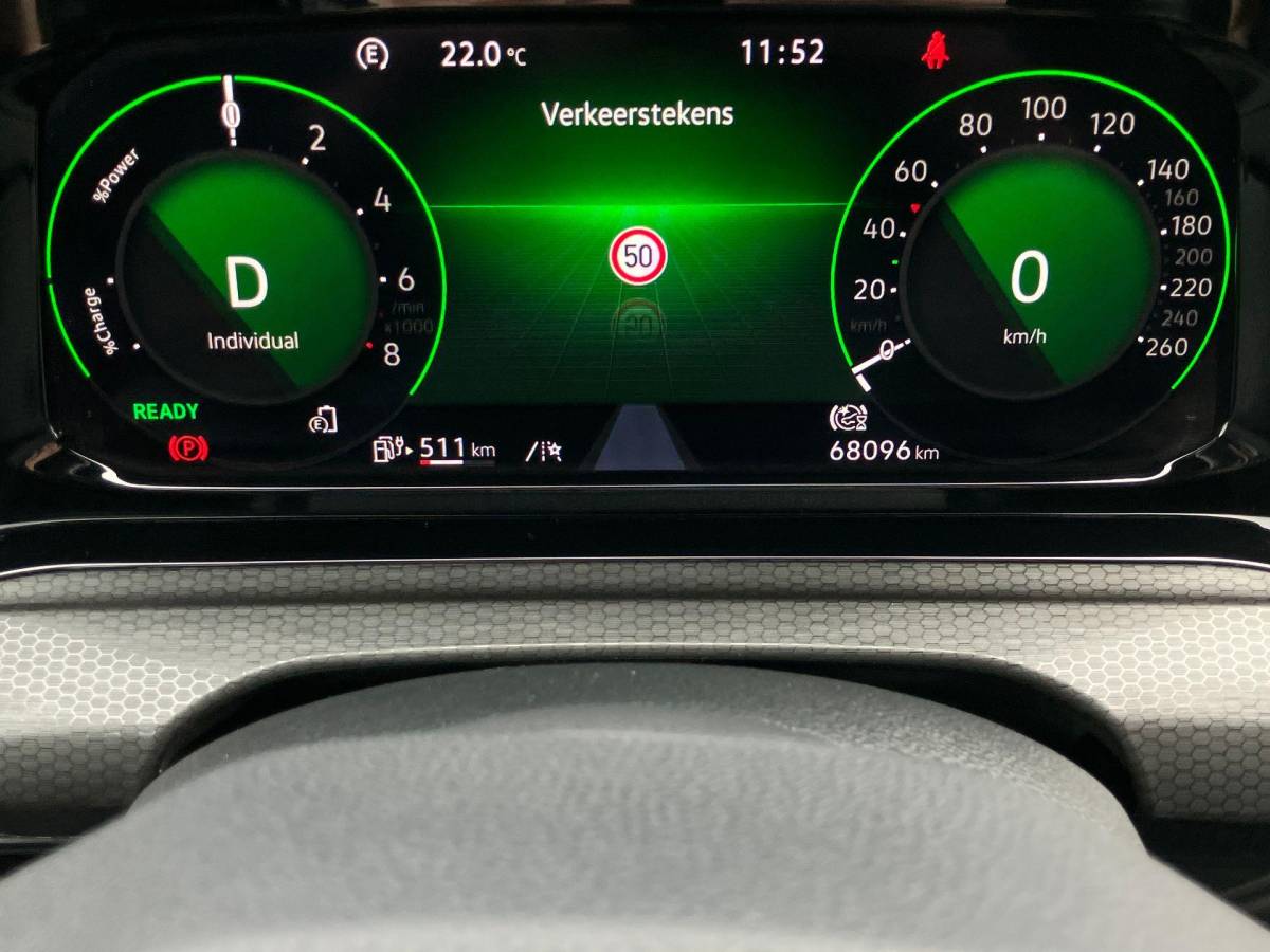 Volkswagen Golf Volkswagen Golf 1.4 eHybrid 245pk GTE · Navigatie · Camera + Parkeersensoren · Stoel- & stuurverwarming · Apple/Android Car Play · Trekhaak ·