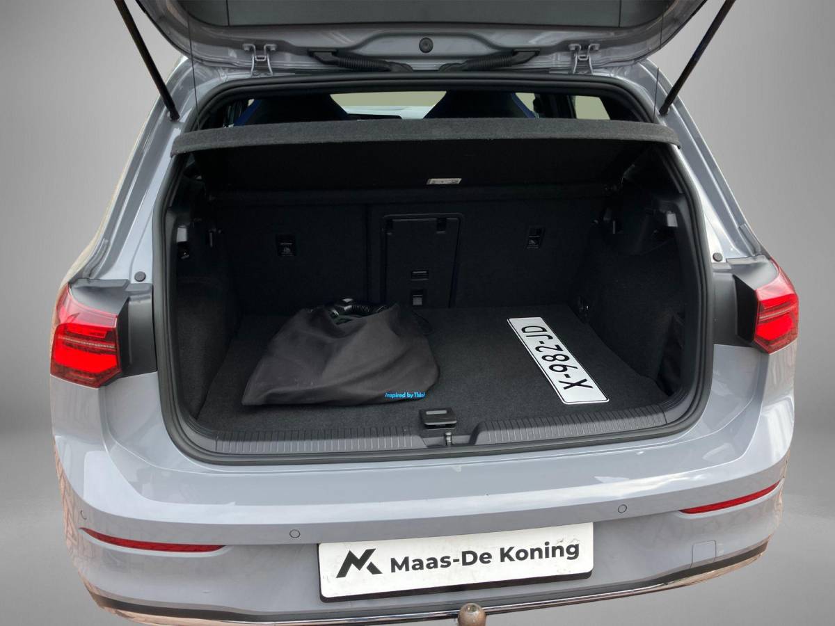Volkswagen Golf Volkswagen Golf 1.4 eHybrid 245pk GTE · Navigatie · Camera + Parkeersensoren · Stoel- & stuurverwarming · Apple/Android Car Play · Trekhaak ·