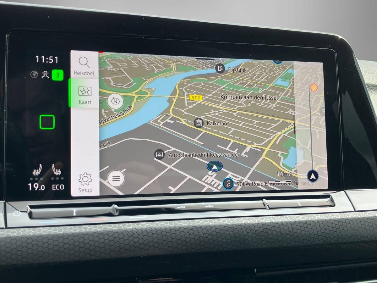 Volkswagen Golf Volkswagen Golf 1.4 eHybrid 245pk GTE · Navigatie · Camera + Parkeersensoren · Stoel- & stuurverwarming · Apple/Android Car Play · Trekhaak ·