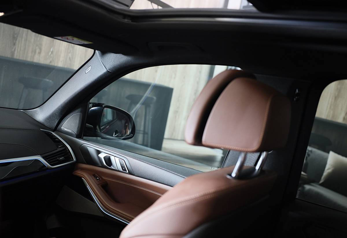 BMW X5 BMW X5 XDrive45e High Executive M Line / Luchtvering / 360 Camera / Head Up / Leder / F1 / Open Pano / Laser Koplampen / 21 Inch