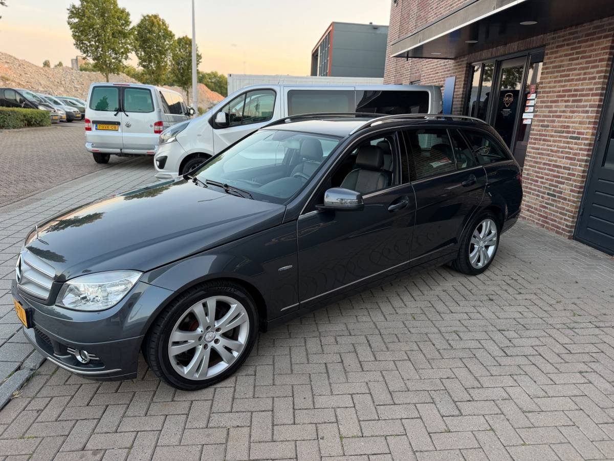 Mercedes-Benz C-Klasse Mercedes-Benz C-klasse Estate 180 CGI BlueEFFICIENCY Business Class Avantgarde Automaat Airco Cruise Elk.Ramen Trekhaak zeer nette