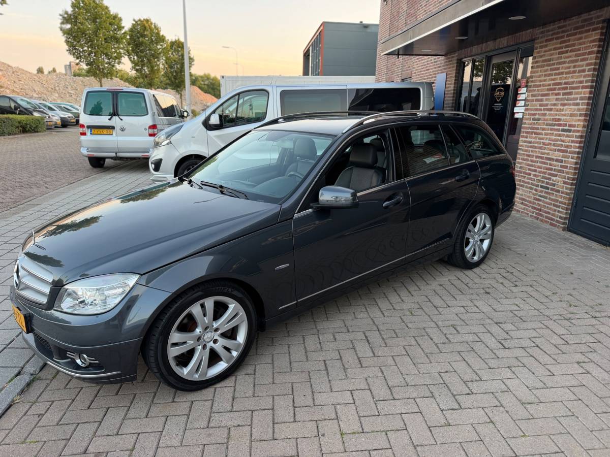 Mercedes-Benz C-Klasse Mercedes-Benz C-klasse Estate 180 CGI BlueEFFICIENCY Business Class Avantgarde Automaat Airco Cruise Elk.Ramen Trekhaak zeer nette