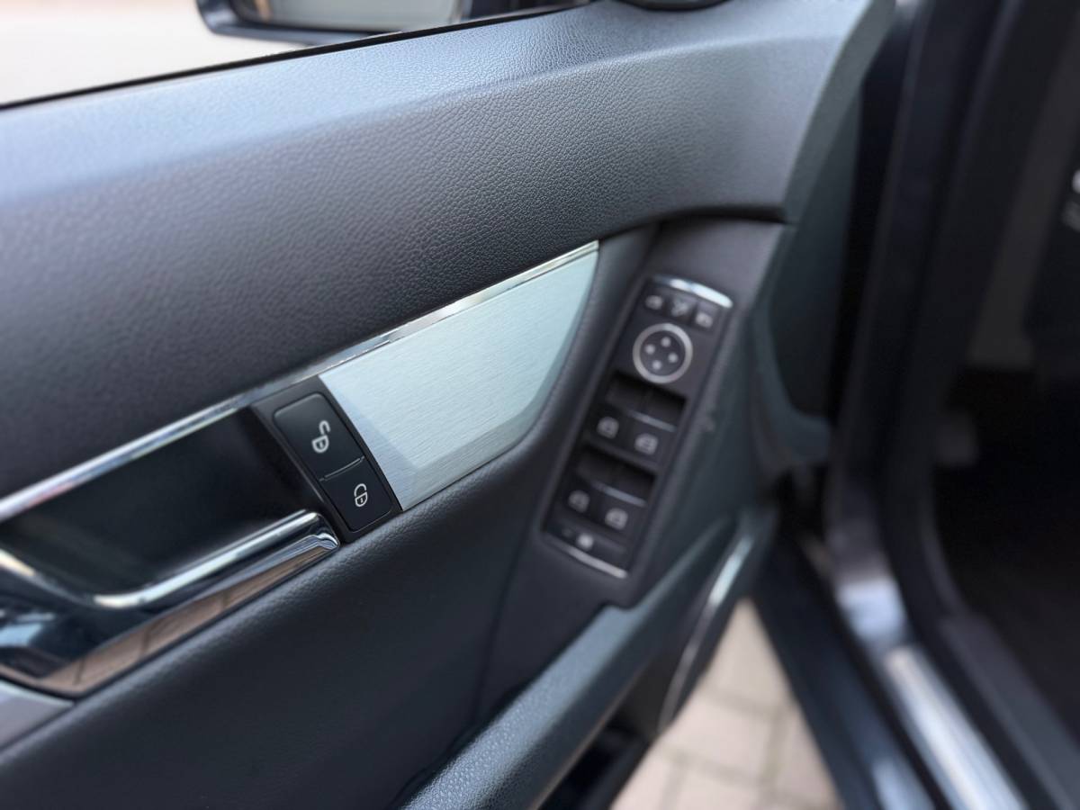 Mercedes-Benz C-Klasse Mercedes-Benz C-klasse Estate 180 CGI BlueEFFICIENCY Business Class Avantgarde Automaat Airco Cruise Elk.Ramen Trekhaak zeer nette