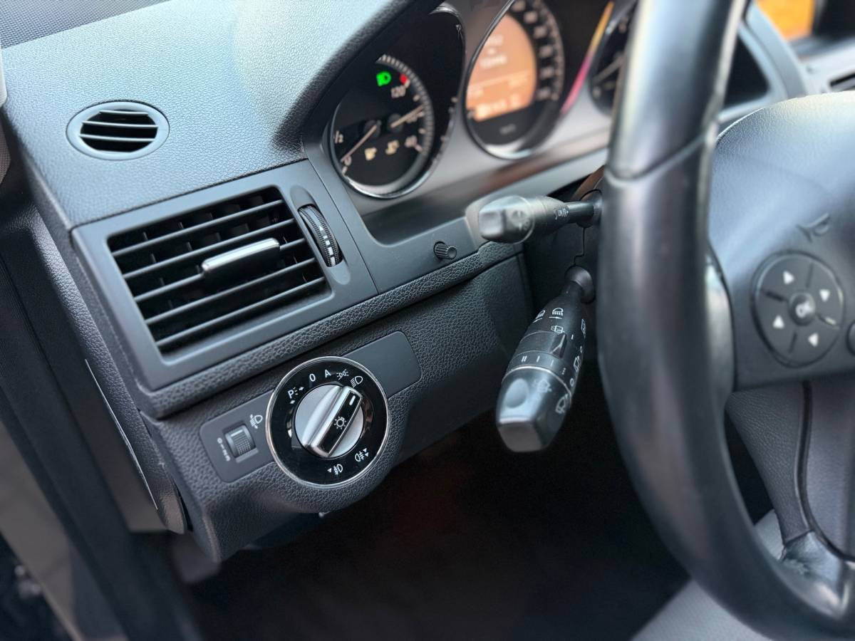 Mercedes-Benz C-Klasse Mercedes-Benz C-klasse Estate 180 CGI BlueEFFICIENCY Business Class Avantgarde Automaat Airco Cruise Elk.Ramen Trekhaak zeer nette