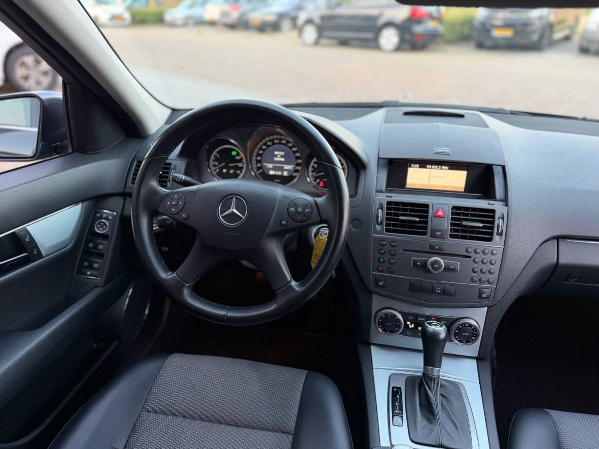 Mercedes-Benz C-Klasse Mercedes-Benz C-klasse Estate 180 CGI BlueEFFICIENCY Business Class Avantgarde Automaat Airco Cruise Elk.Ramen Trekhaak zeer nette