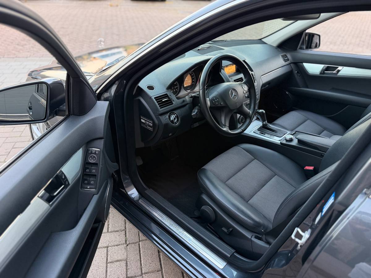 Mercedes-Benz C-Klasse Mercedes-Benz C-klasse Estate 180 CGI BlueEFFICIENCY Business Class Avantgarde Automaat Airco Cruise Elk.Ramen Trekhaak zeer nette