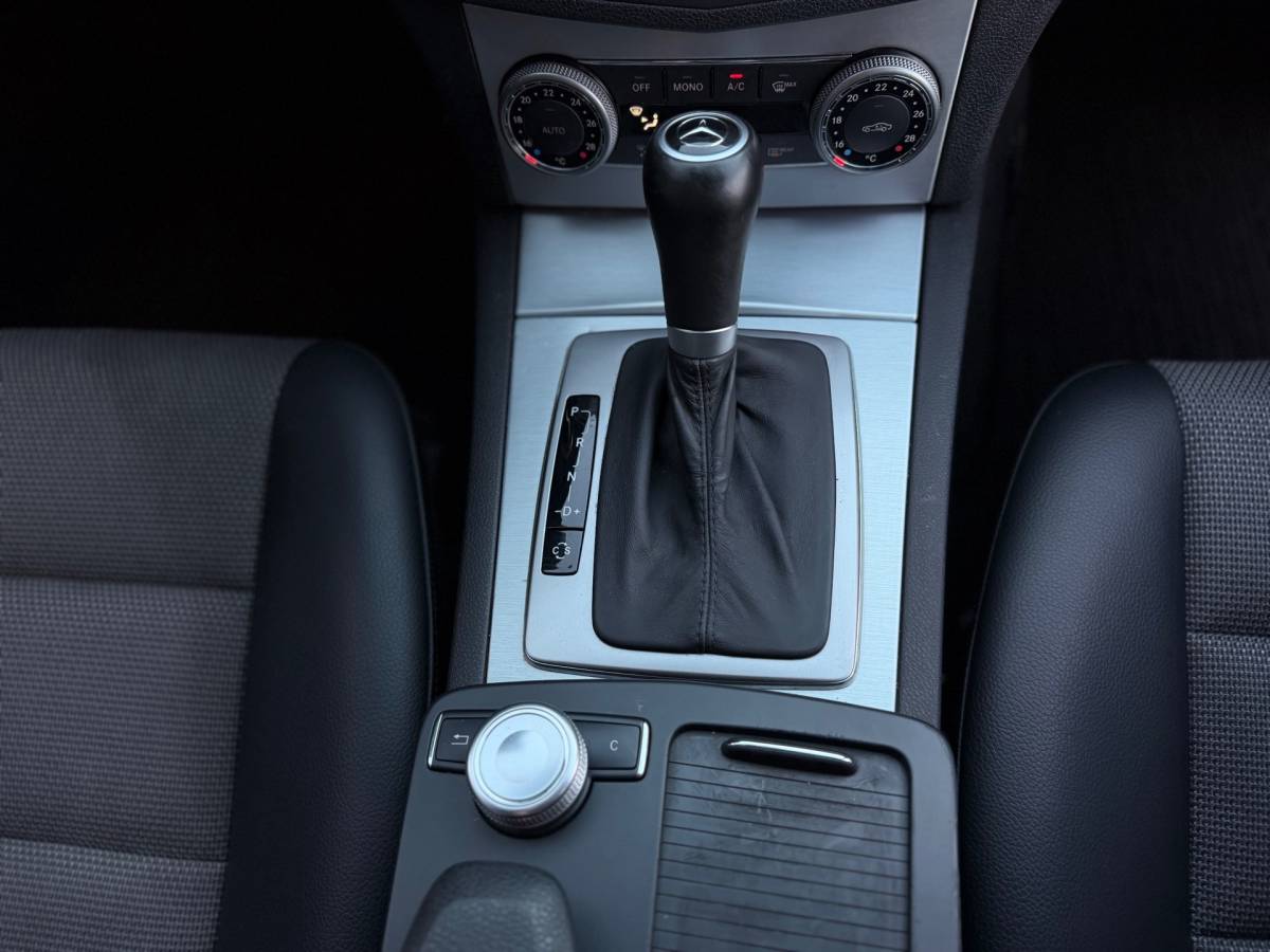 Mercedes-Benz C-Klasse Mercedes-Benz C-klasse Estate 180 CGI BlueEFFICIENCY Business Class Avantgarde Automaat Airco Cruise Elk.Ramen Trekhaak zeer nette