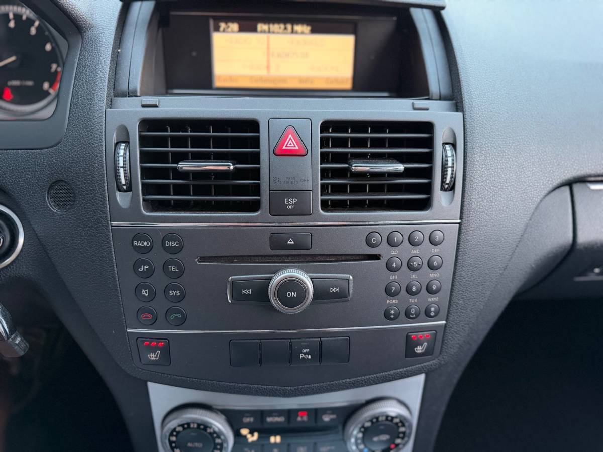 Mercedes-Benz C-Klasse Mercedes-Benz C-klasse Estate 180 CGI BlueEFFICIENCY Business Class Avantgarde Automaat Airco Cruise Elk.Ramen Trekhaak zeer nette