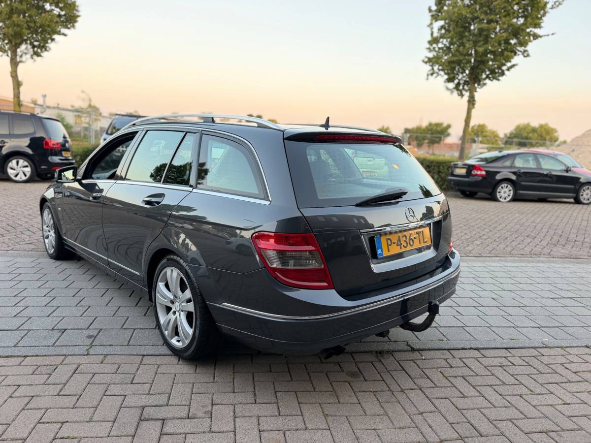 Mercedes-Benz C-Klasse Mercedes-Benz C-klasse Estate 180 CGI BlueEFFICIENCY Business Class Avantgarde Automaat Airco Cruise Elk.Ramen Trekhaak zeer nette