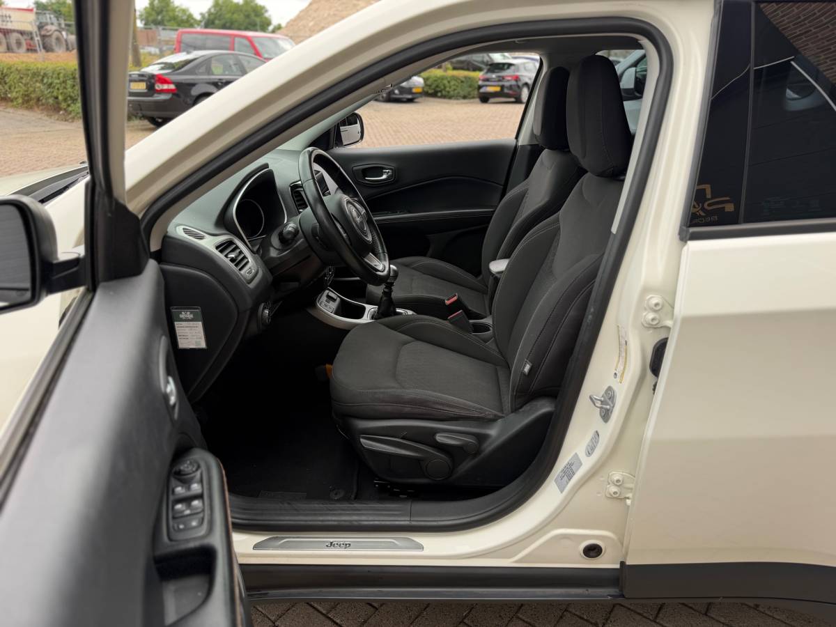 Jeep Compass Jeep Compass 1.4 MultiAir Sport 140PK Airco Cruise Camera Navi Appel Carplay Trekhaak zeer nette