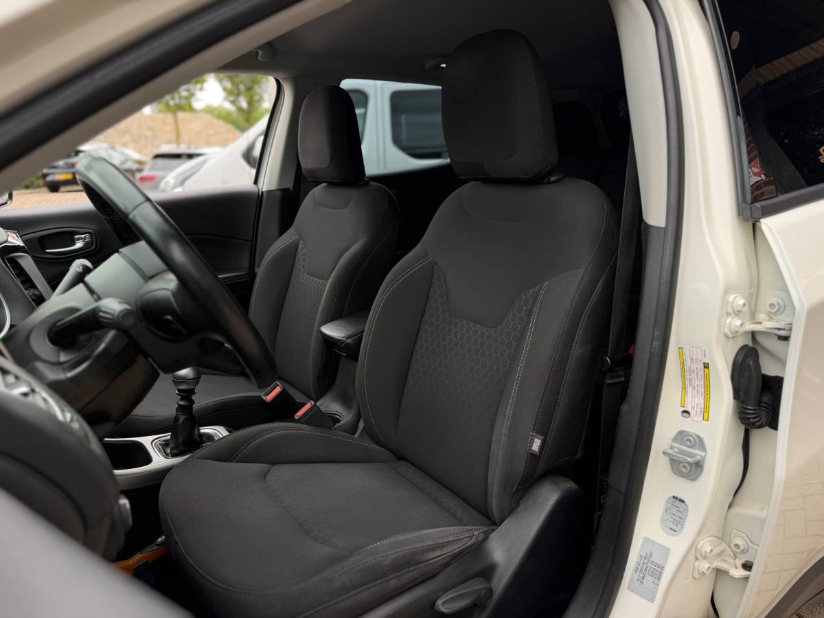 Jeep Compass Jeep Compass 1.4 MultiAir Sport 140PK Airco Cruise Camera Navi Appel Carplay Trekhaak zeer nette