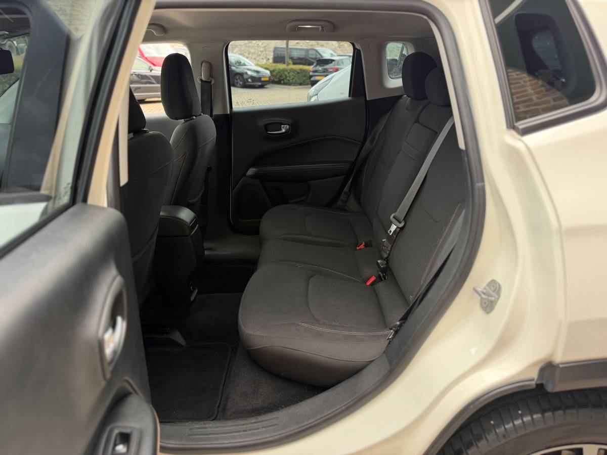 Jeep Compass Jeep Compass 1.4 MultiAir Sport 140PK Airco Cruise Camera Navi Appel Carplay Trekhaak zeer nette