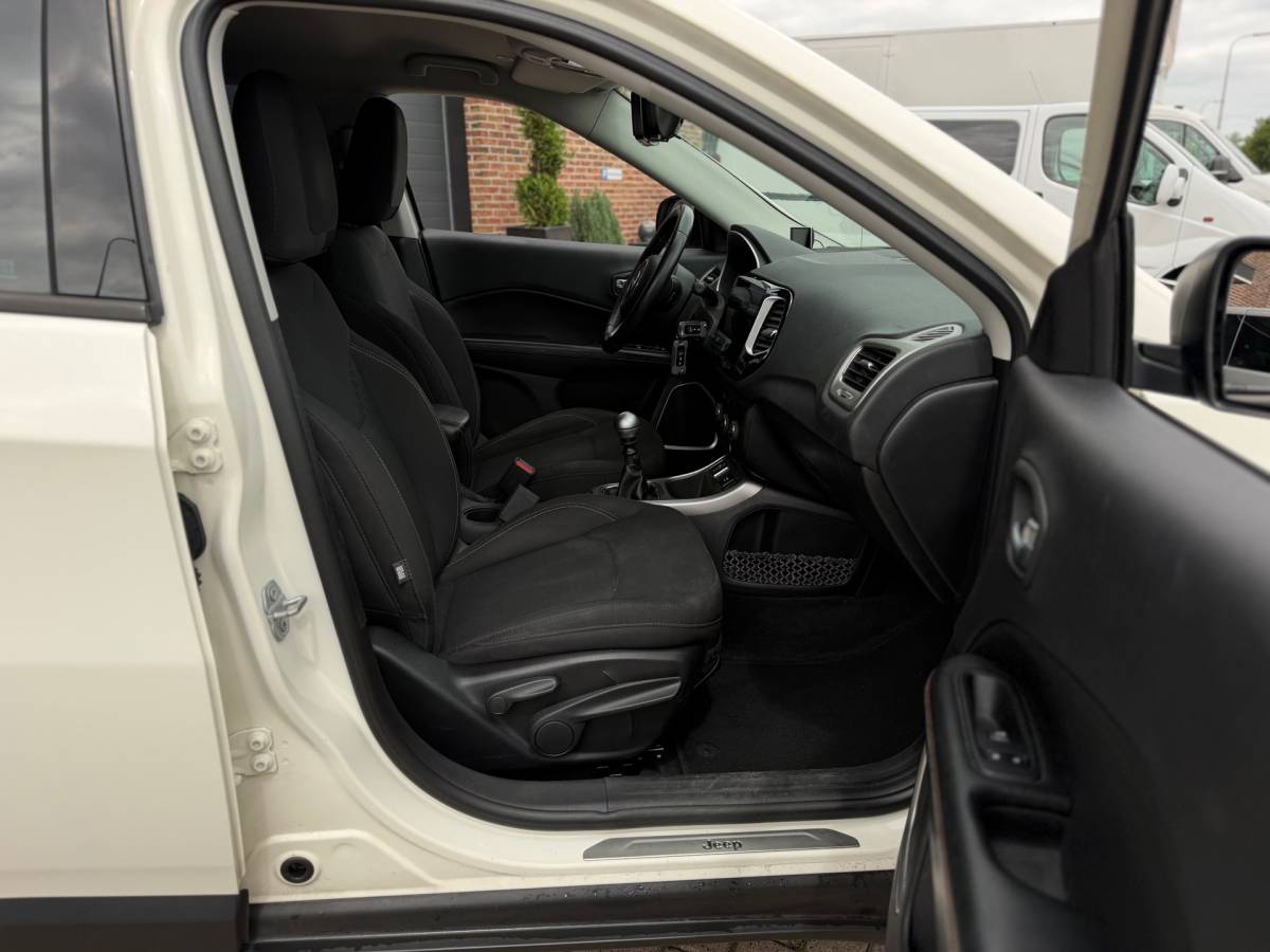 Jeep Compass Jeep Compass 1.4 MultiAir Sport 140PK Airco Cruise Camera Navi Appel Carplay Trekhaak zeer nette