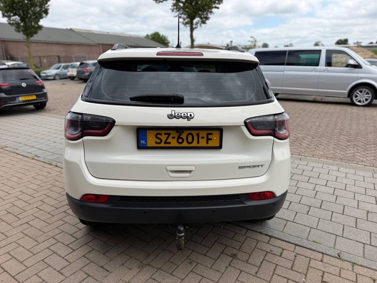 Jeep Compass Jeep Compass 1.4 MultiAir Sport 140PK Airco Cruise Camera Navi Appel Carplay Trekhaak zeer nette