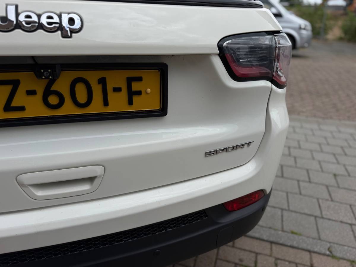 Jeep Compass Jeep Compass 1.4 MultiAir Sport 140PK Airco Cruise Camera Navi Appel Carplay Trekhaak zeer nette
