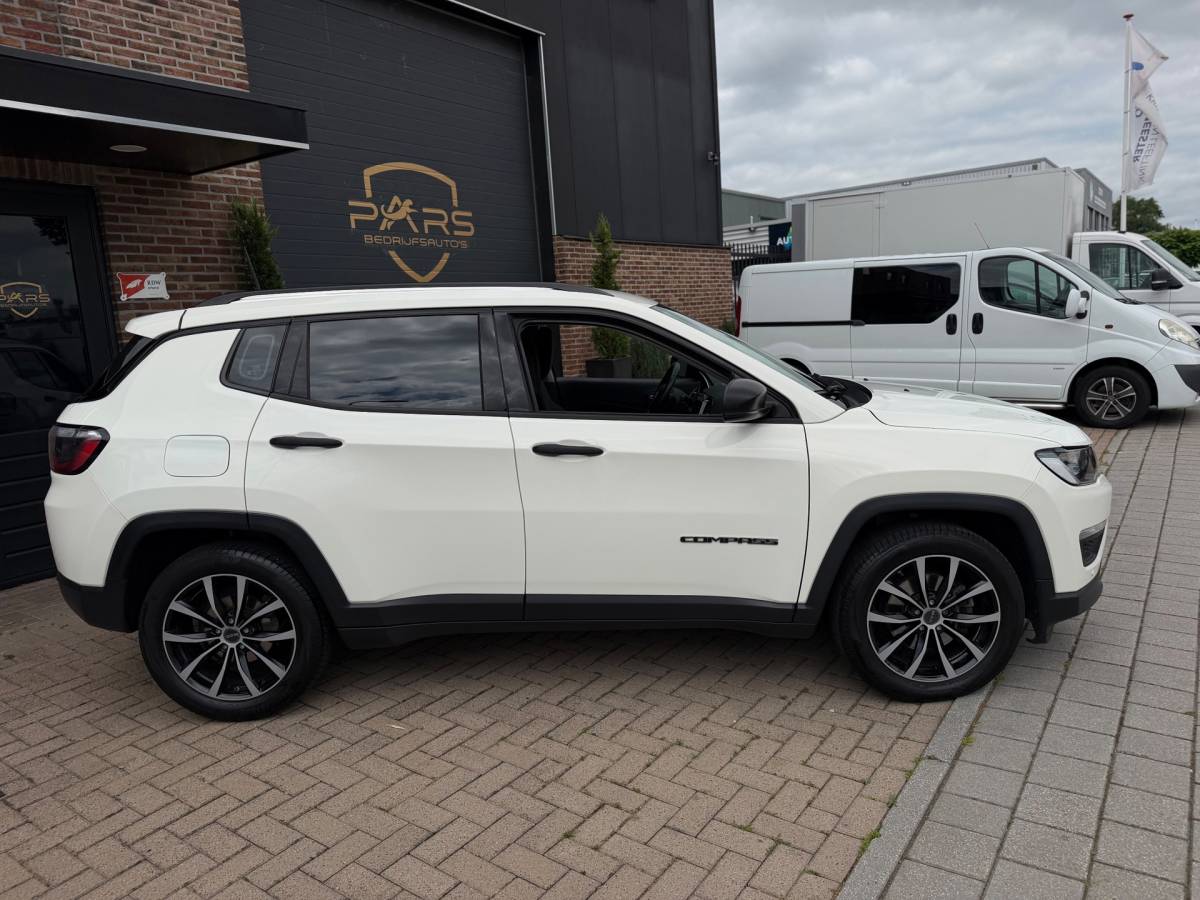 Jeep Compass Jeep Compass 1.4 MultiAir Sport 140PK Airco Cruise Camera Navi Appel Carplay Trekhaak zeer nette