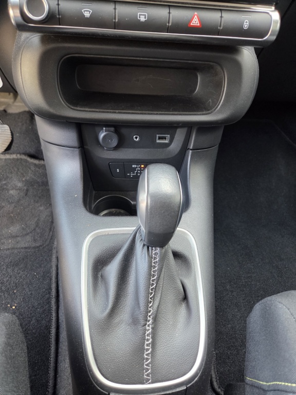 Citroën C3 Citroen C3 1.2 PT S&S Shine Automaat