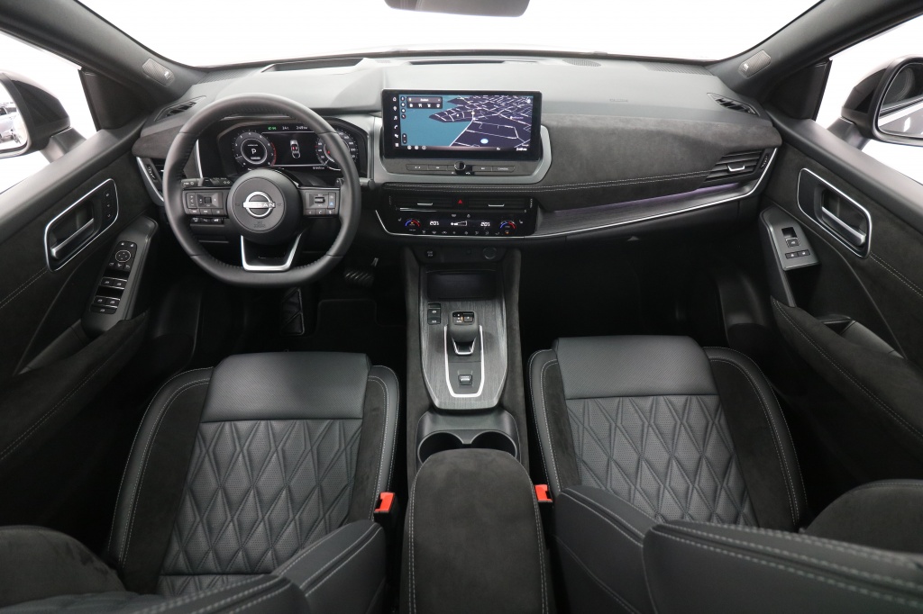 Nissan QASHQAI Nissan Qashqai 1.3 MHEV X Tekna + (Automaat)