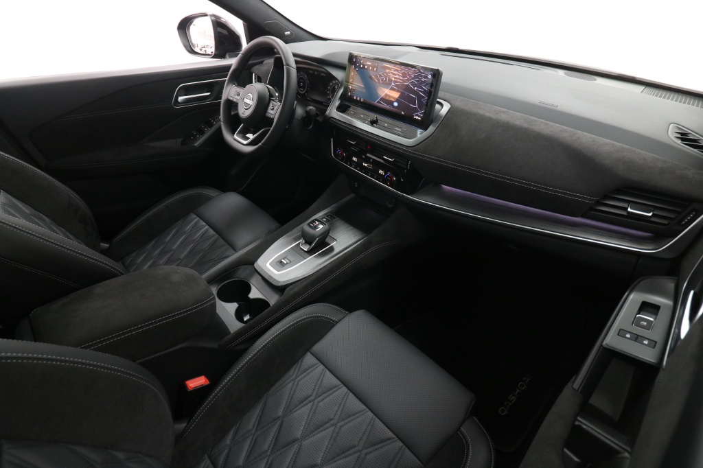 Nissan QASHQAI Nissan Qashqai 1.3 MHEV X Tekna + (Automaat)