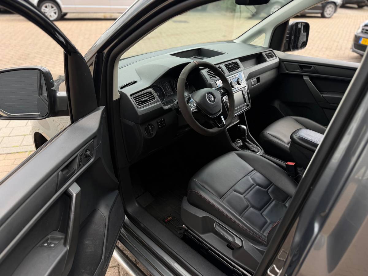 Volkswagen Caddy Volkswagen Caddy 2.0 TDI L1H1 BMT Highline 150PK Automaat DSG Airco Navi Leder Cruise