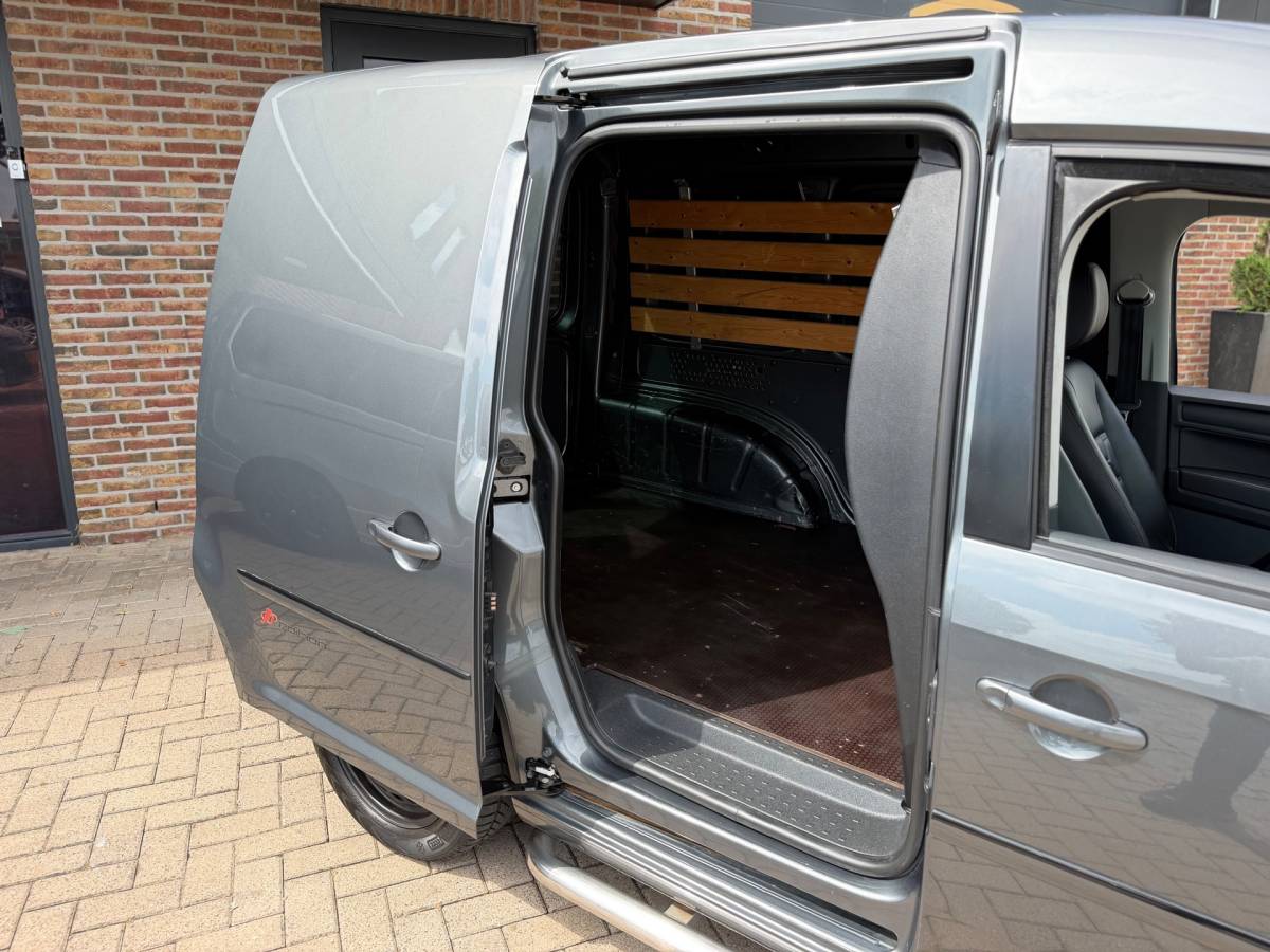 Volkswagen Caddy Volkswagen Caddy 2.0 TDI L1H1 BMT Highline 150PK Automaat DSG Airco Navi Leder Cruise