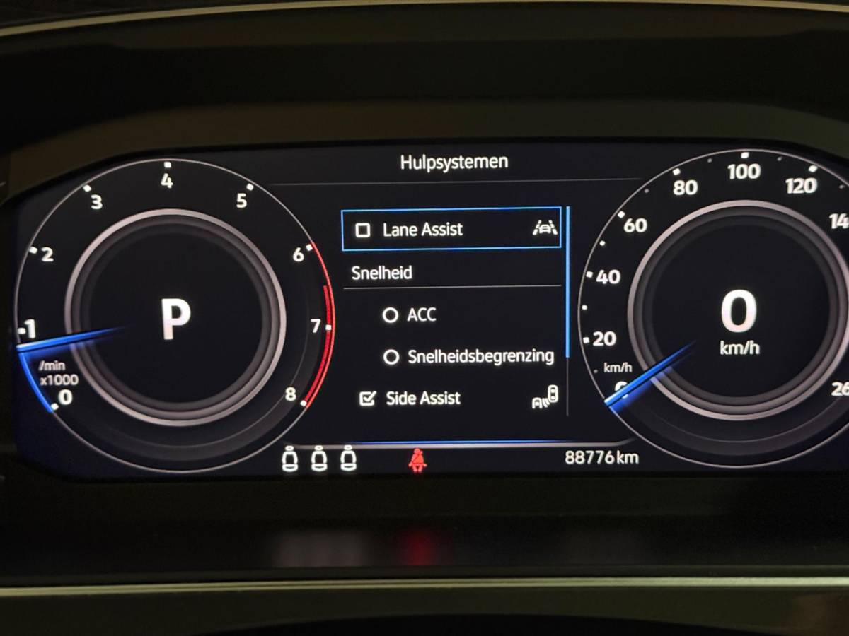 Volkswagen Tiguan Volkswagen Tiguan 2.0 TSI 4Motion Highline Business R | Pano | Trekhaak | 360 Camera | Akrapovic | Leer | memory | Keyless