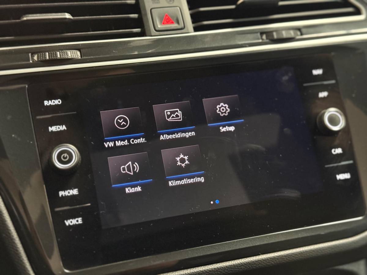 Volkswagen Tiguan Volkswagen Tiguan 2.0 TSI 4Motion Highline Business R | Pano | Trekhaak | 360 Camera | Akrapovic | Leer | memory | Keyless