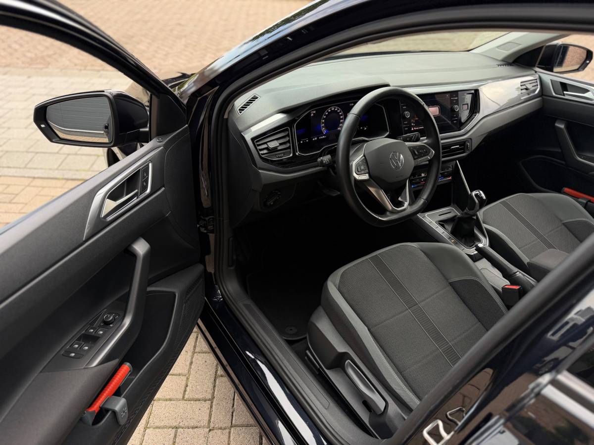 Volkswagen Polo Volkswagen Polo 1.0 TSI Highline Style Virtual Cockpit IQ-Light Climaat Control Cruise Control Airco Navi Elk.Ramen zeer nette
