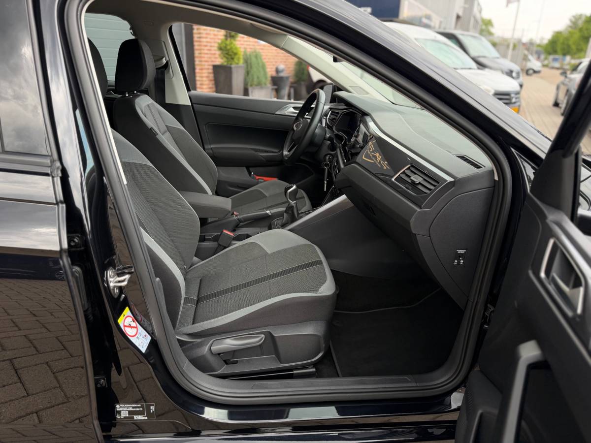 Volkswagen Polo Volkswagen Polo 1.0 TSI Highline Style Virtual Cockpit IQ-Light Climaat Control Cruise Control Airco Navi Elk.Ramen zeer nette