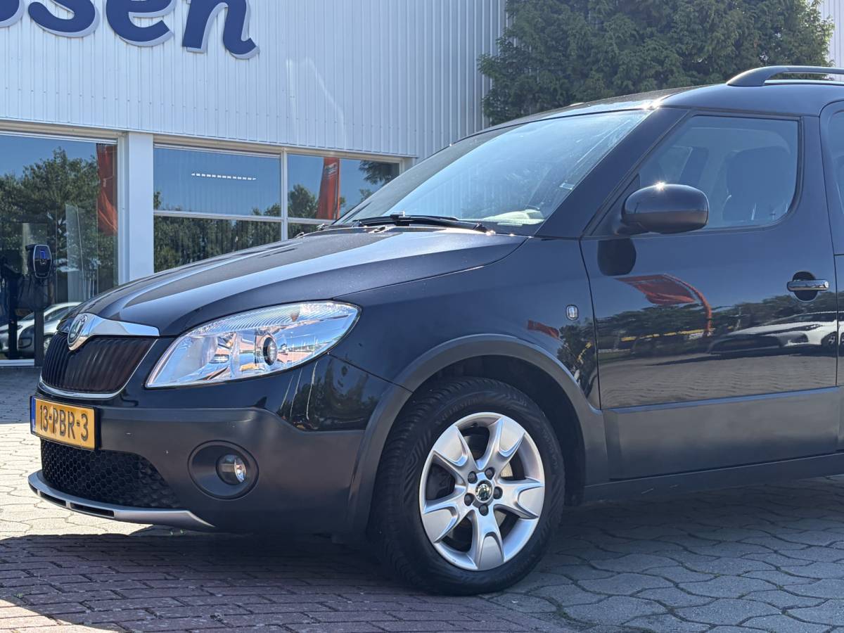 Škoda Roomster ŠKODA Roomster 1.2 TSI Dynamic | AUTOMAAT | Hoge zit | Cruise | Rijklaar met beurt & garantie!