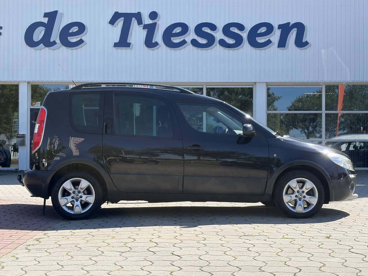 Škoda Roomster ŠKODA Roomster 1.2 TSI Dynamic | AUTOMAAT | Hoge zit | Cruise | Rijklaar met beurt & garantie!