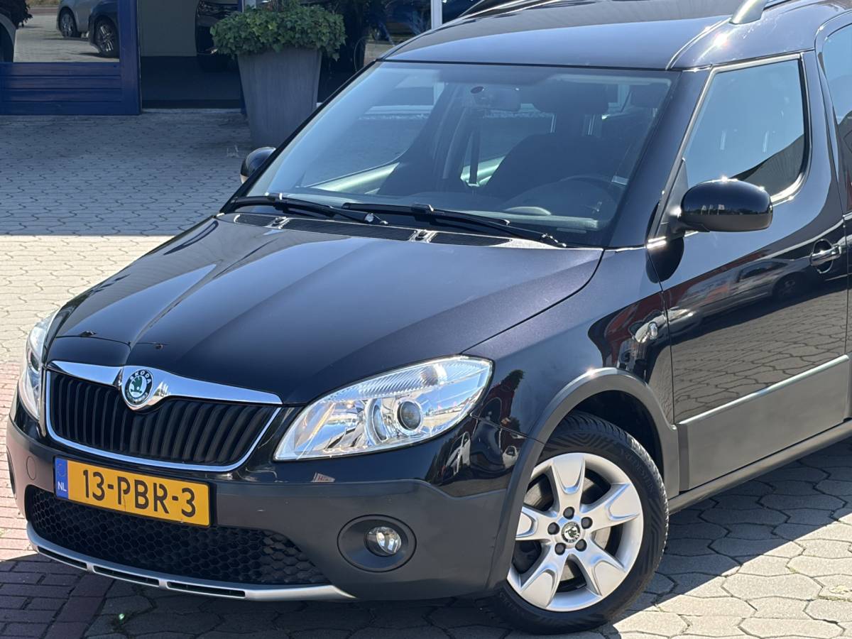 Škoda Roomster ŠKODA Roomster 1.2 TSI Dynamic | AUTOMAAT | Hoge zit | Cruise | Rijklaar met beurt & garantie!